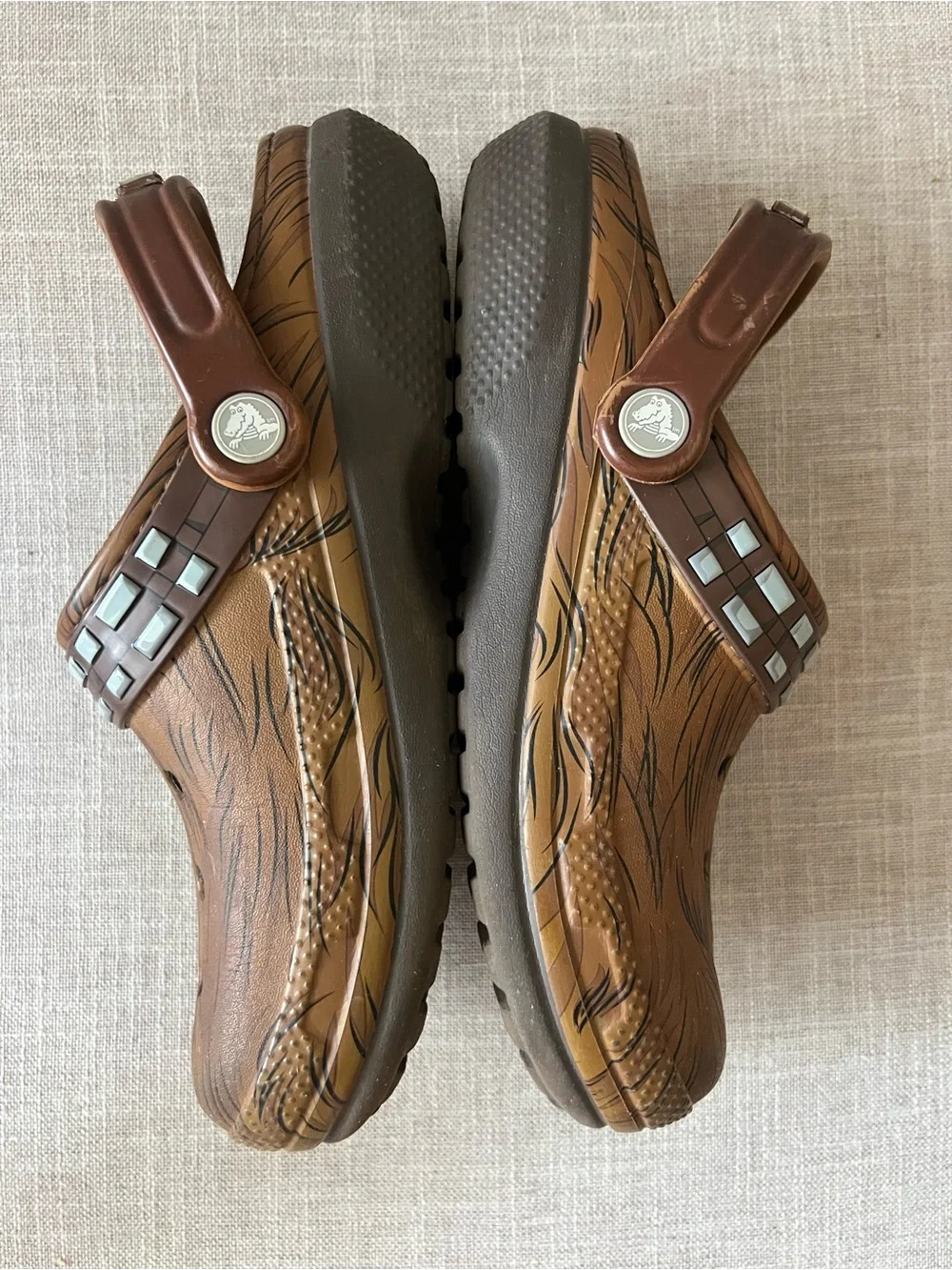 CROCS Chewbacca mule clogs, men’s 5, women’s 7, Brown casual outdoors